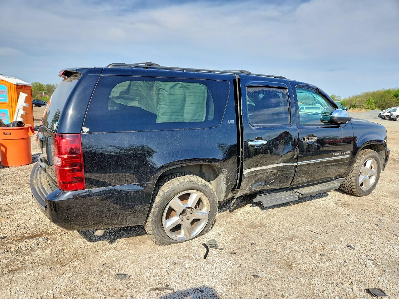 2013 CHEVROLET SUBURBAN K1500 LTZ photo 5