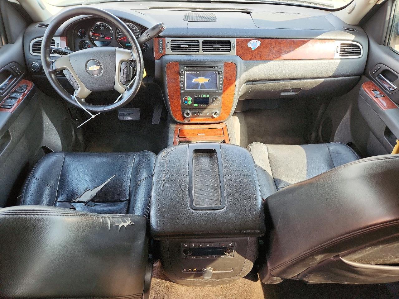 2013 CHEVROLET SUBURBAN K1500 LTZ photo 15