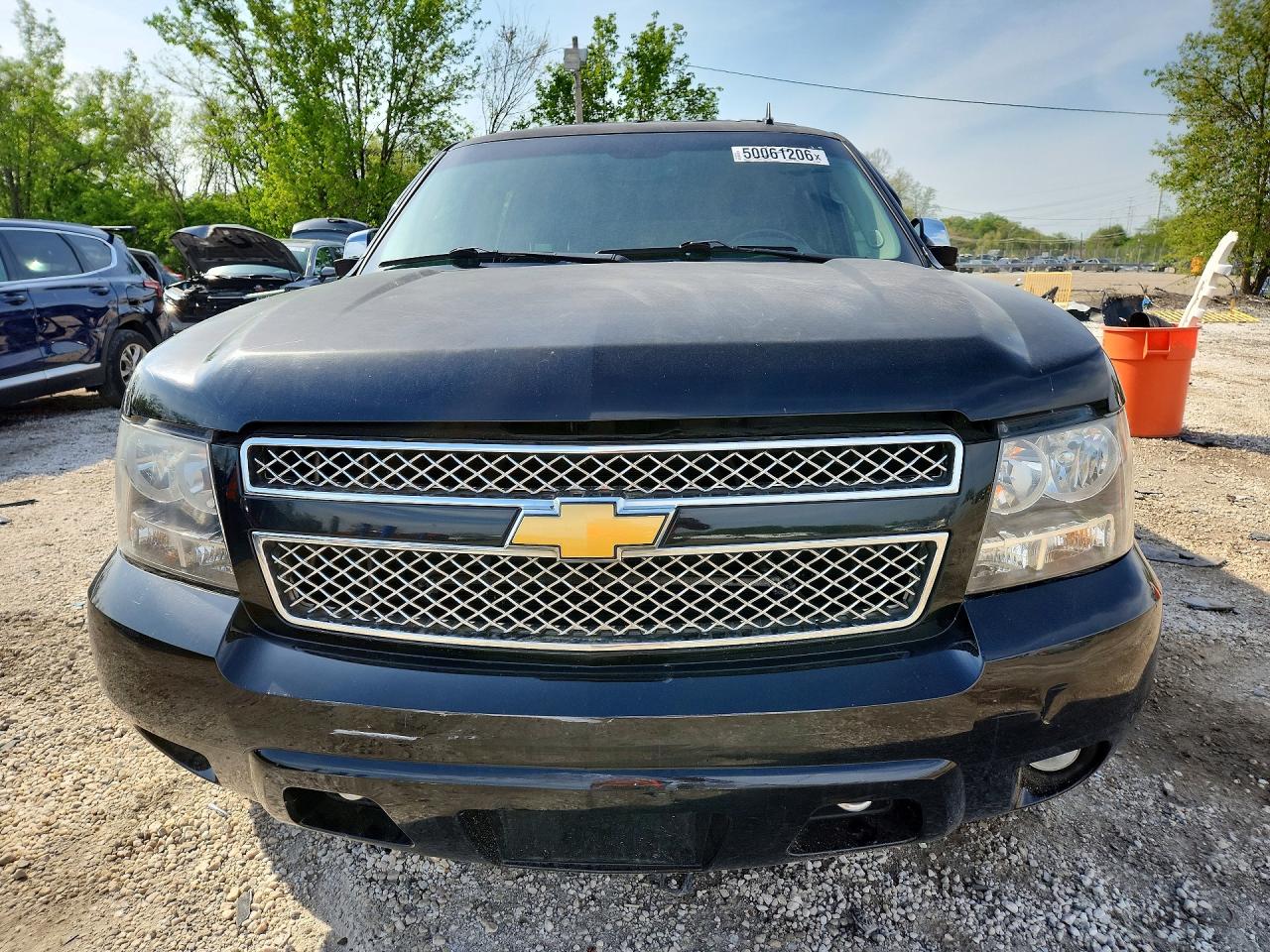 2013 CHEVROLET SUBURBAN K1500 LTZ photo 9
