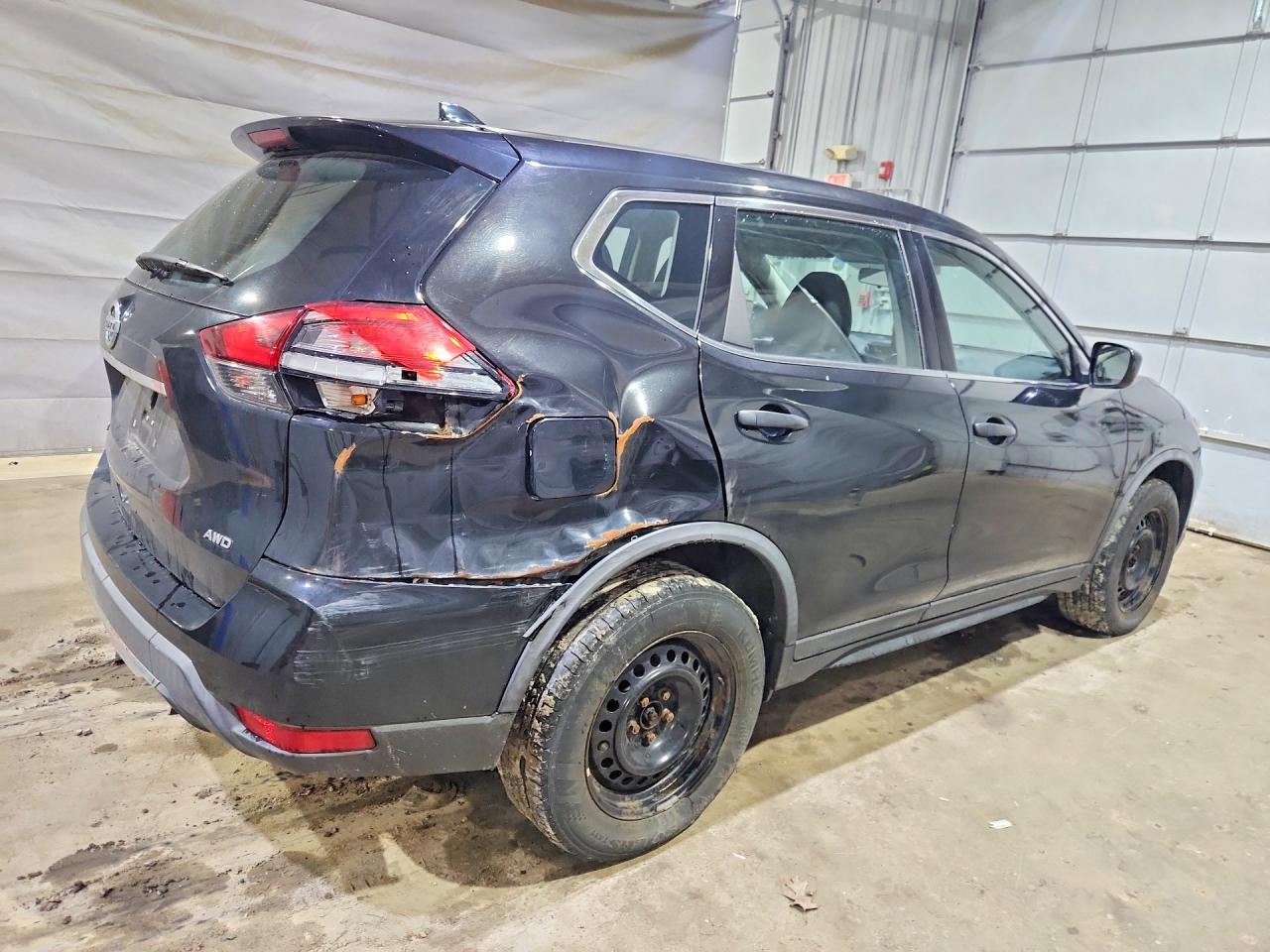 2017 NISSAN ROGUE S photo 5