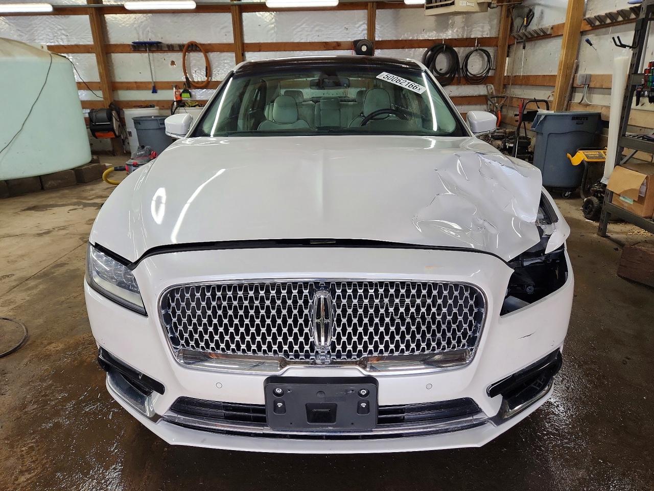 2017 LINCOLN CONTINENTAL BLACK LABEL photo 13