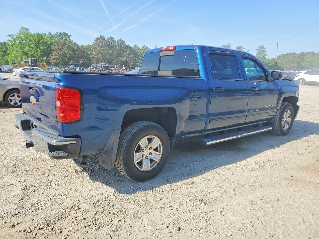 2016 CHEVROLET SILVERADO C1500 LT photo 3