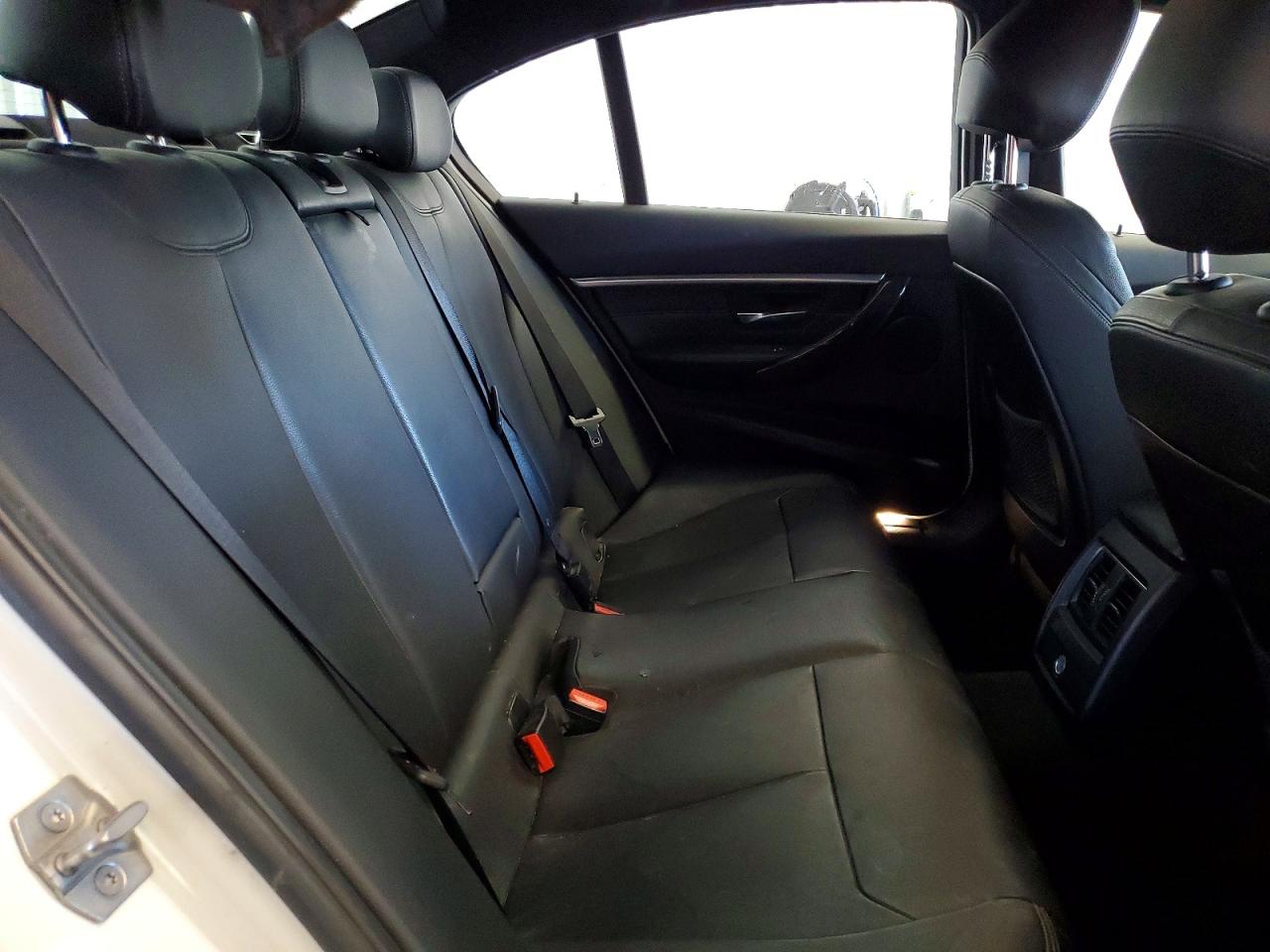 2016 BMW 328 XI SULEV photo 28