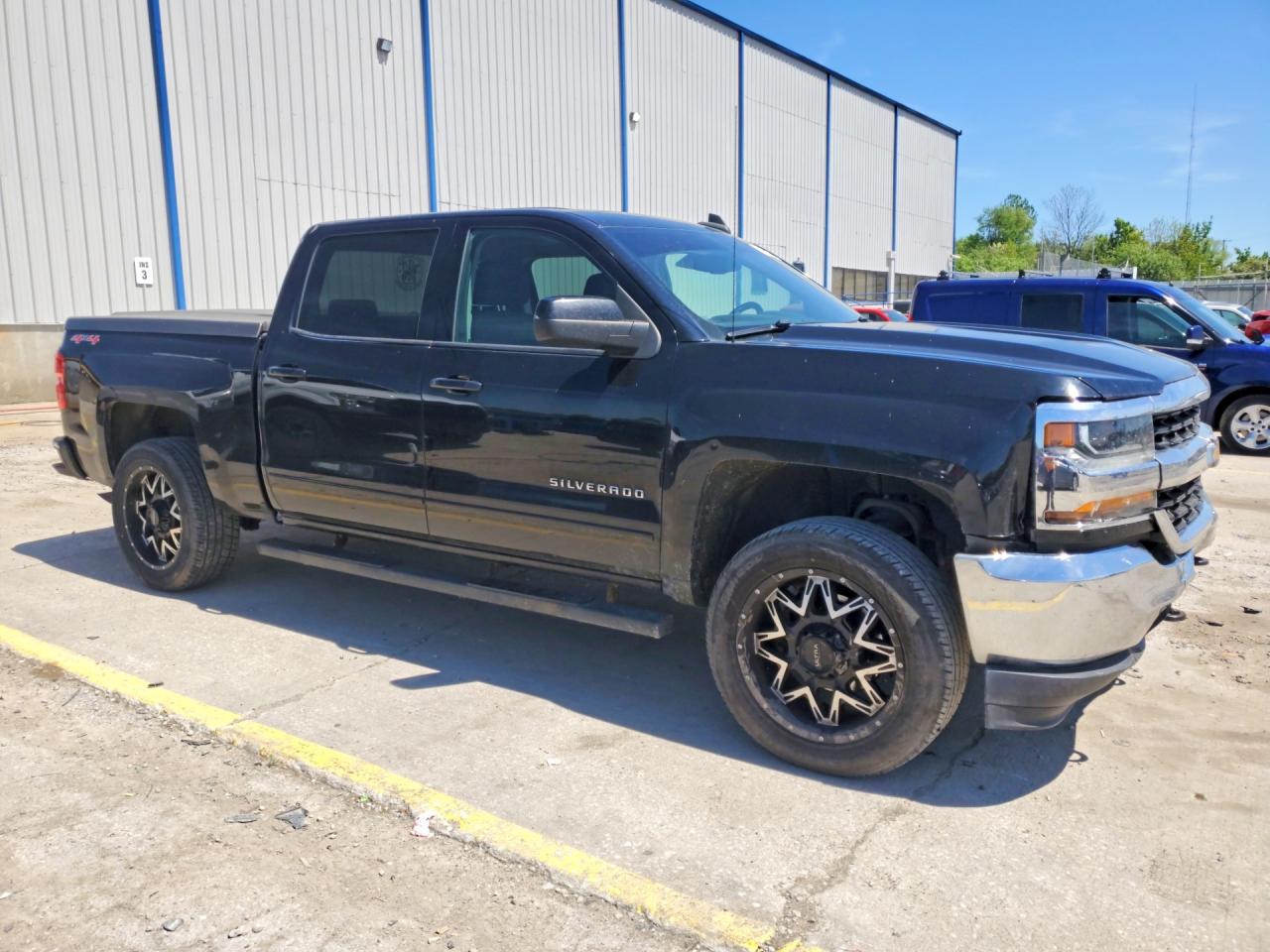 2016 CHEVROLET SILVERADO K1500 LT photo 10
