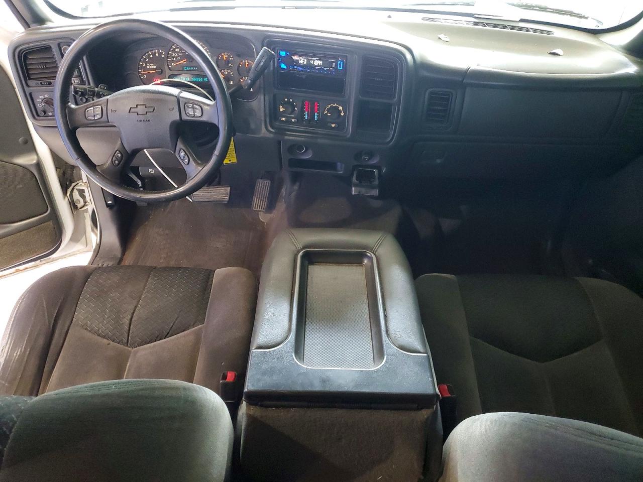 2004 CHEVROLET AVALANCHE K1500 photo 8
