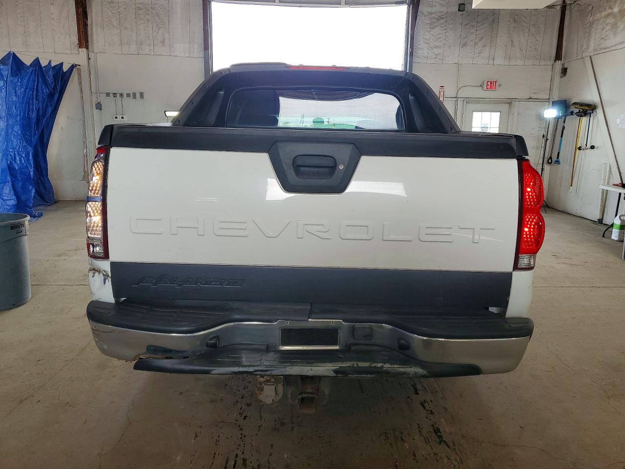 2004 CHEVROLET AVALANCHE K1500 photo 6