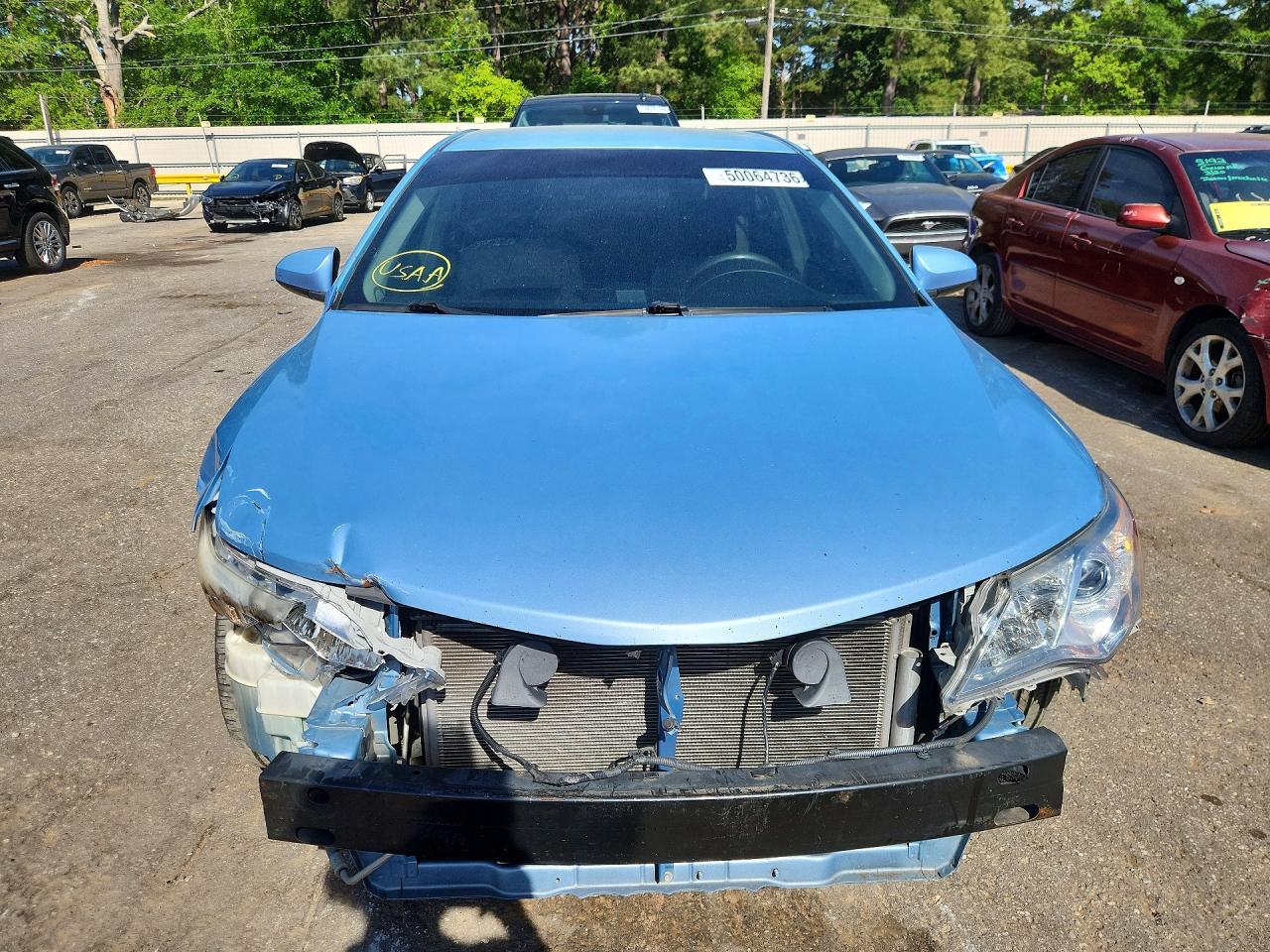 2013 TOYOTA CAMRY L photo 9