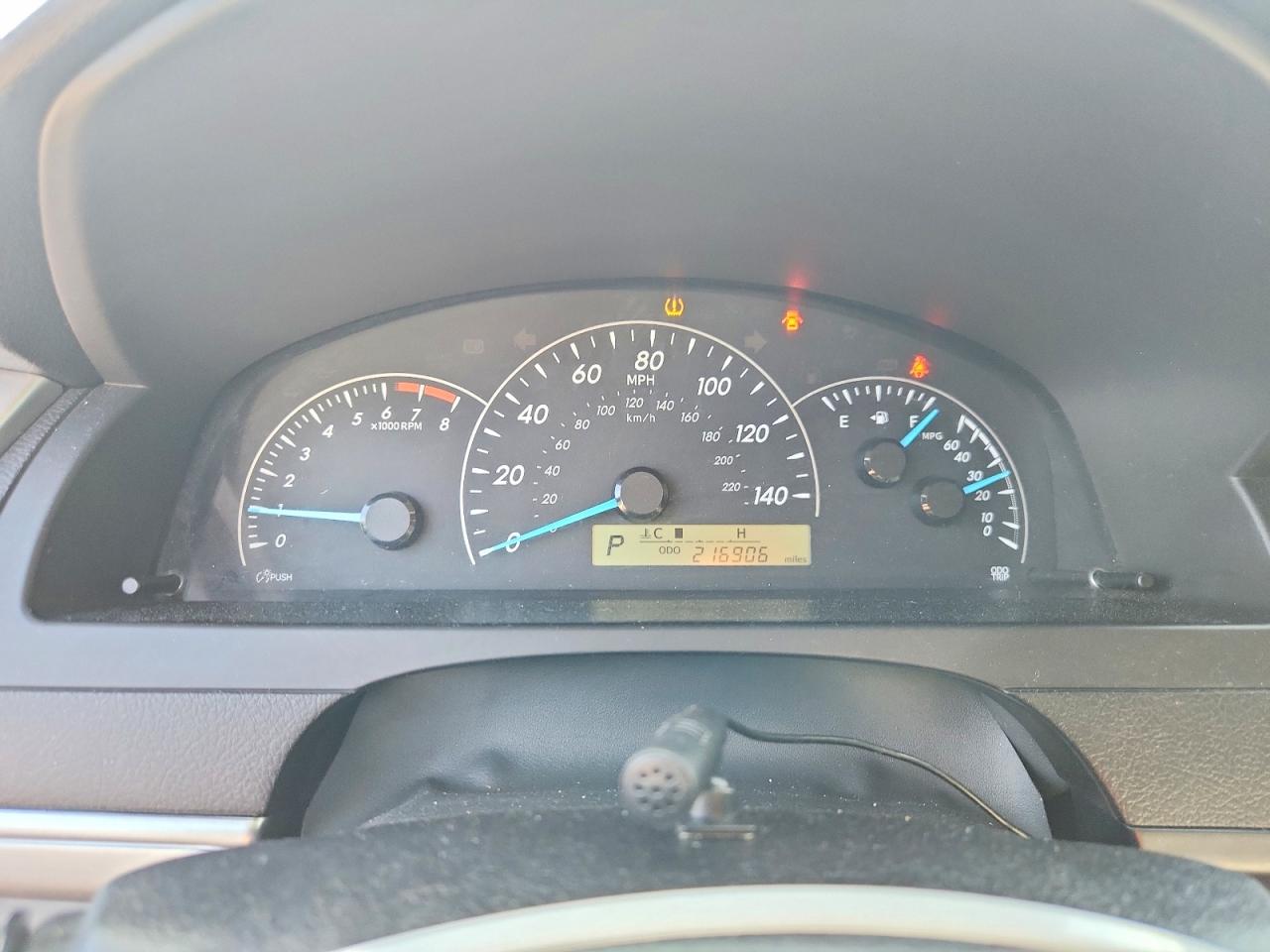 2013 TOYOTA CAMRY L photo 17