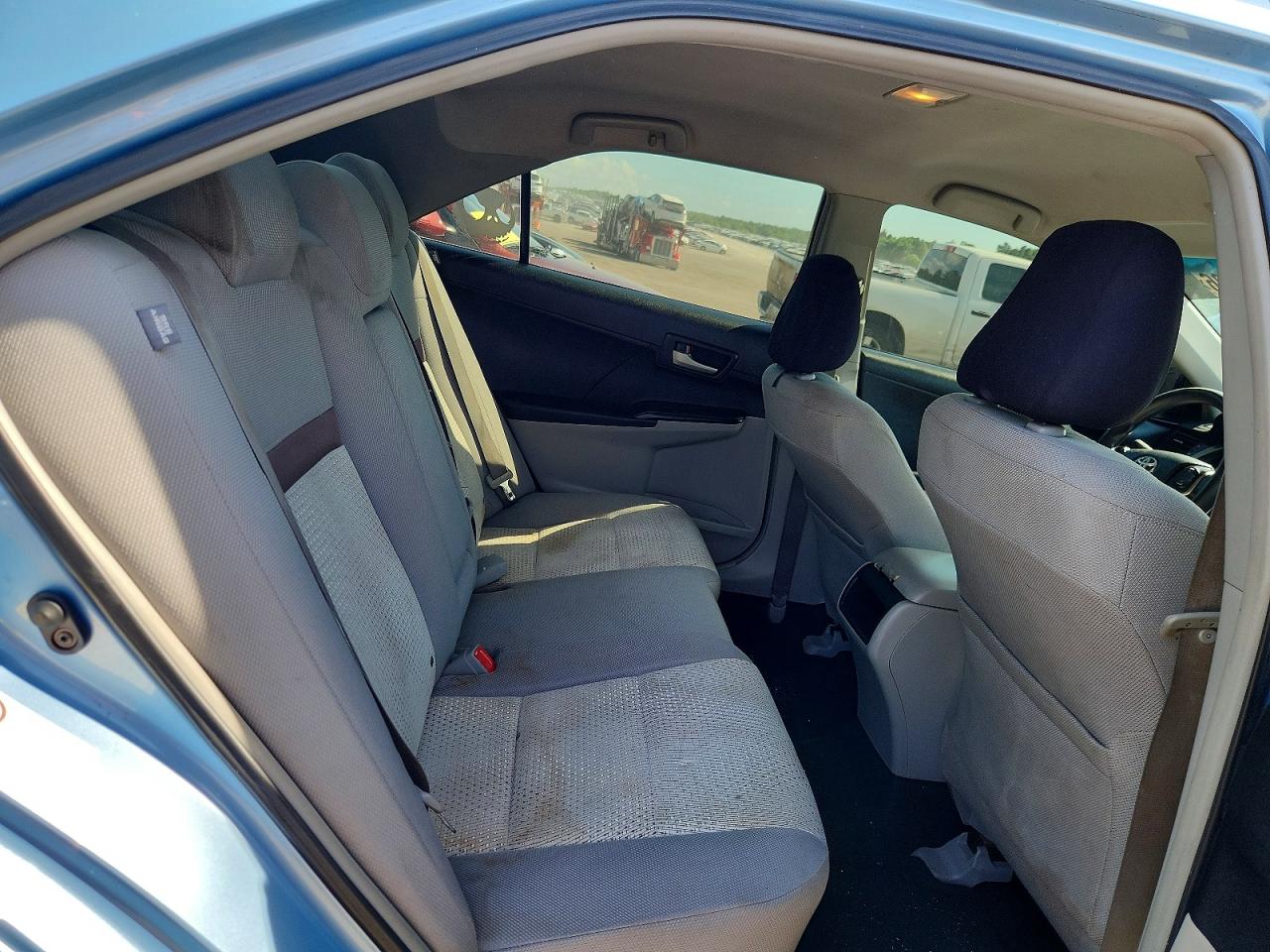 2013 TOYOTA CAMRY L photo 19