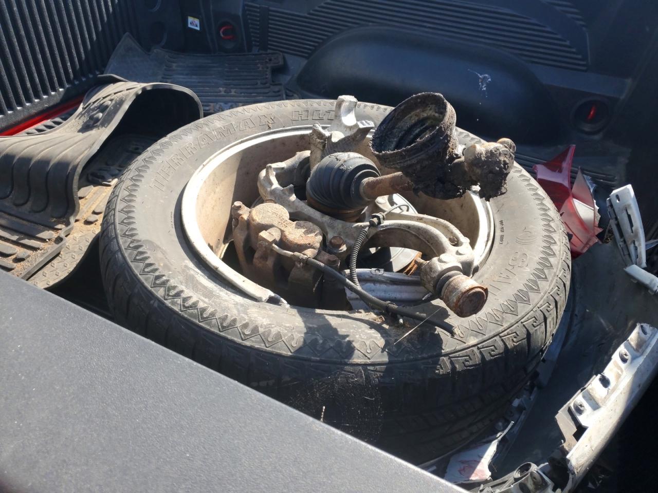 2016 RAM 1500 SLT photo 12