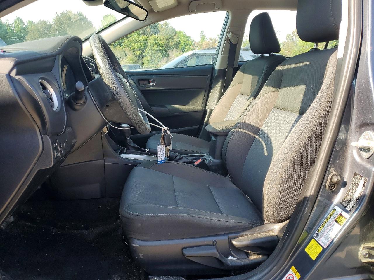 2017 TOYOTA COROLLA LE photo 7