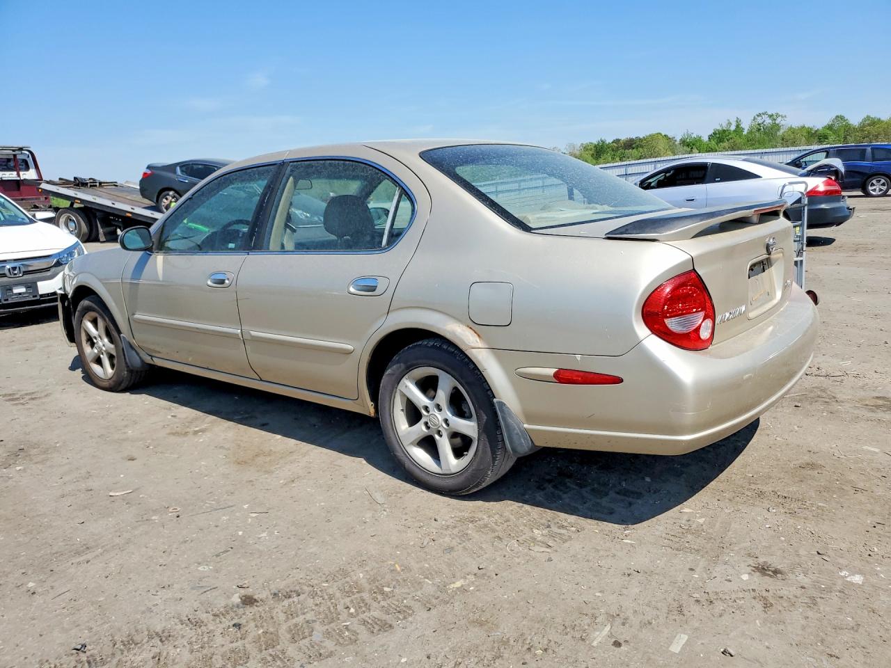 2000 NISSAN MAXIMA GXE photo 4