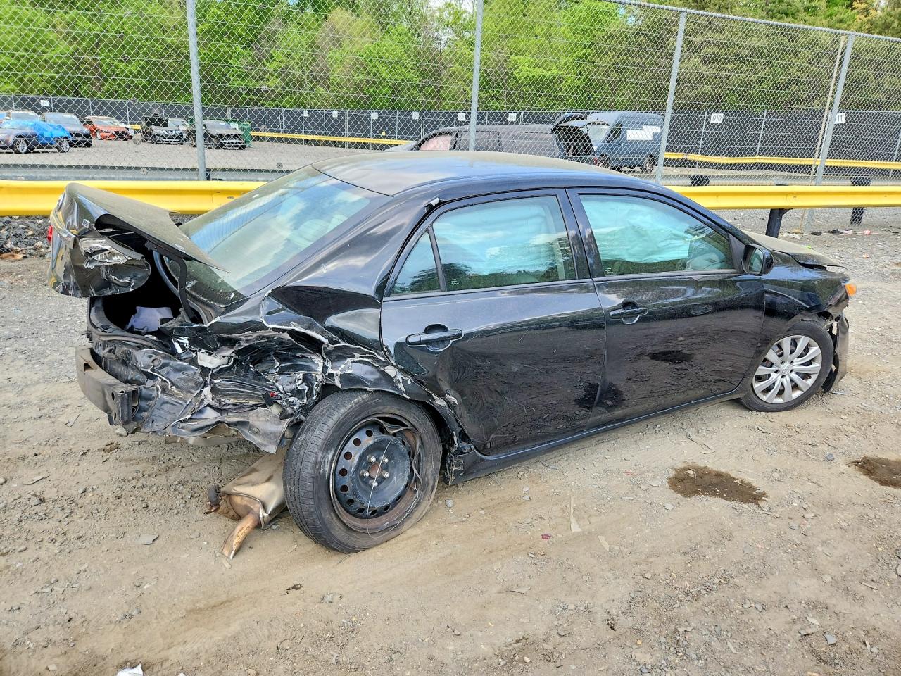 2012 TOYOTA COROLLA LE photo 5