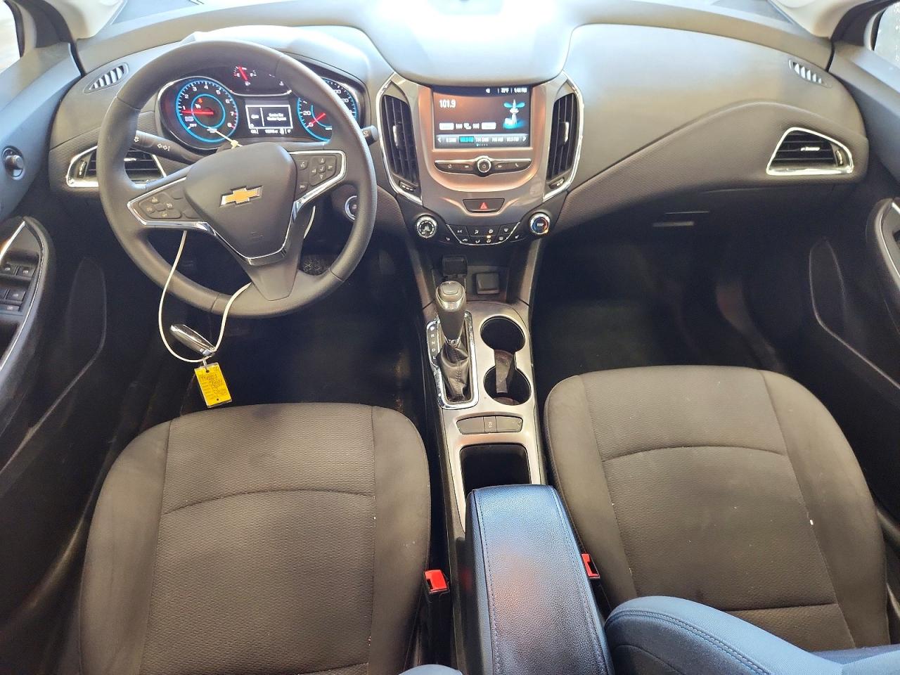 2017 CHEVROLET CRUZE LT photo 22