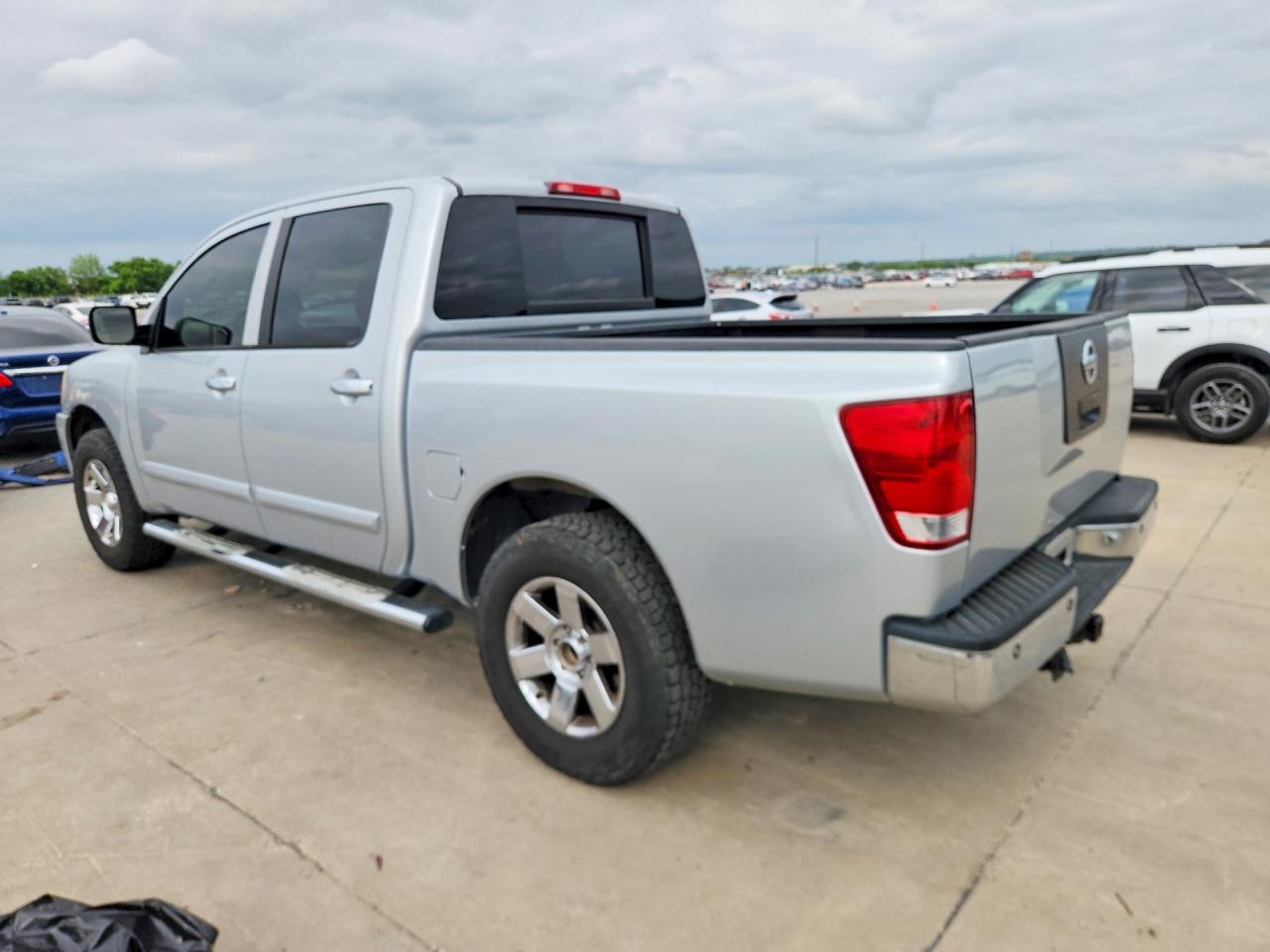 2006 NISSAN TITAN XE FFV photo 2