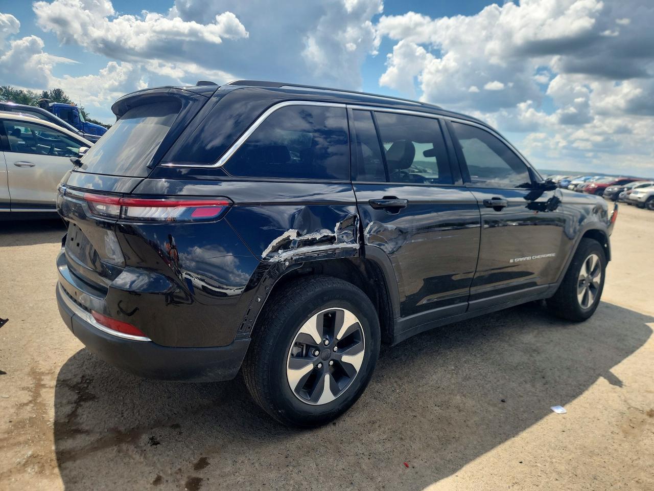 2023 JEEP GRAND CHEROKEE LIMITED 4XE photo 5
