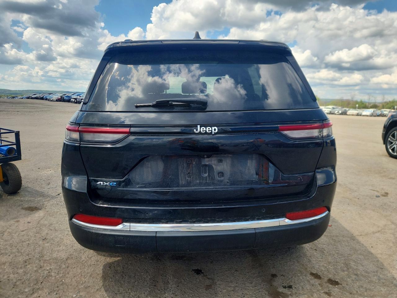 2023 JEEP GRAND CHEROKEE LIMITED 4XE photo 11