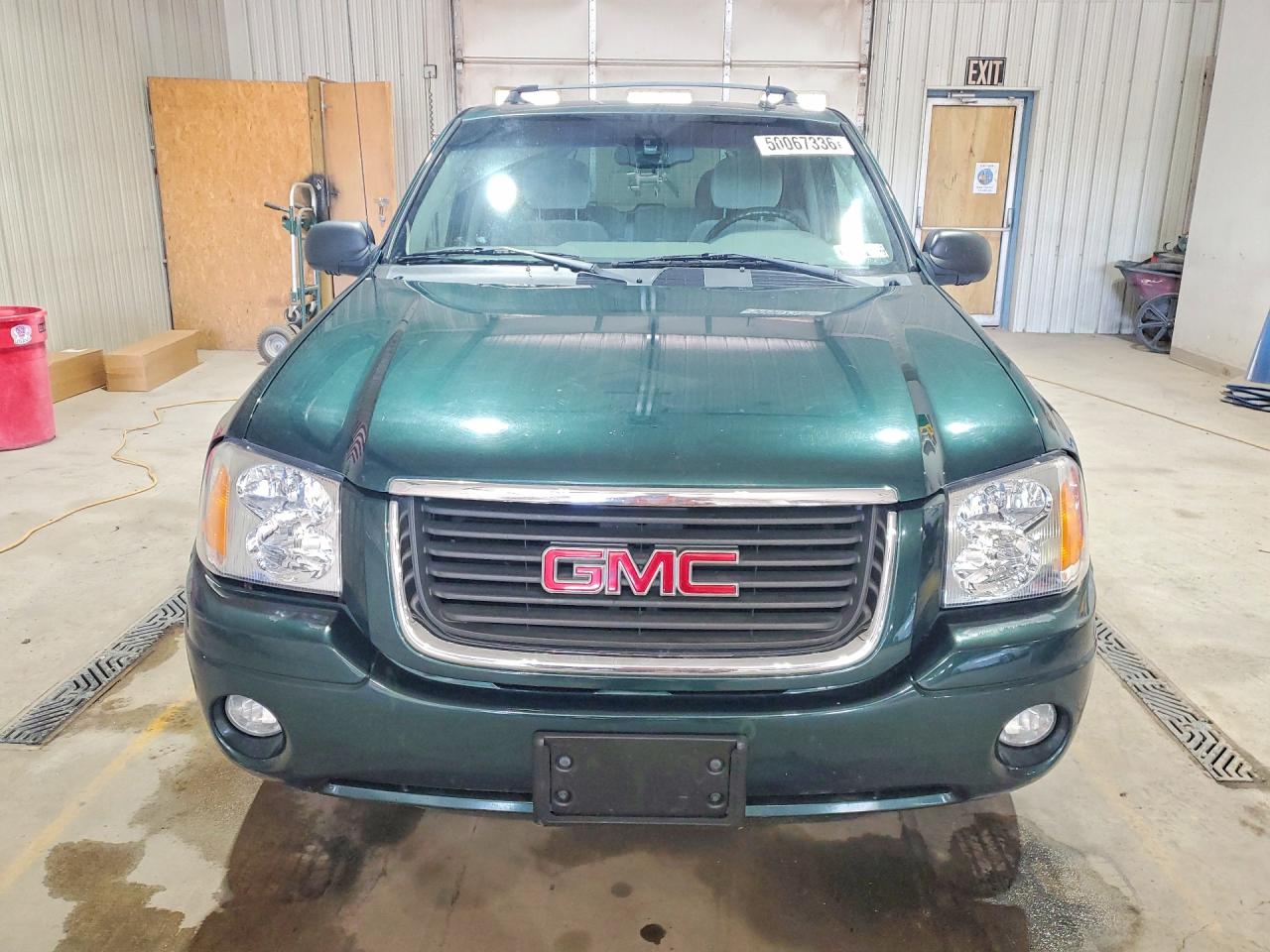 2005 GMC ENVOY photo 9