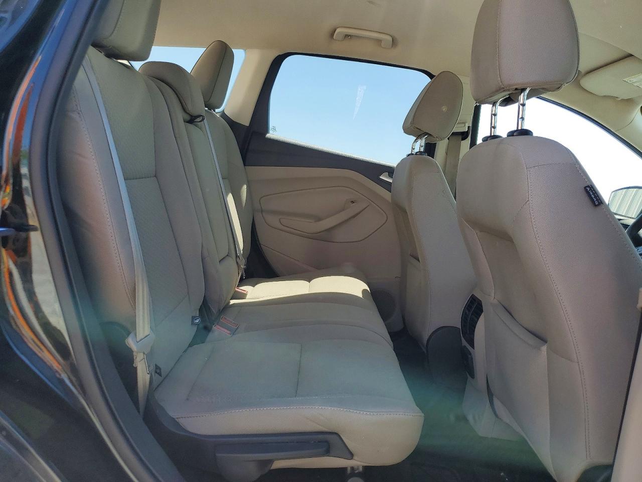 2017 FORD ESCAPE SE photo 31
