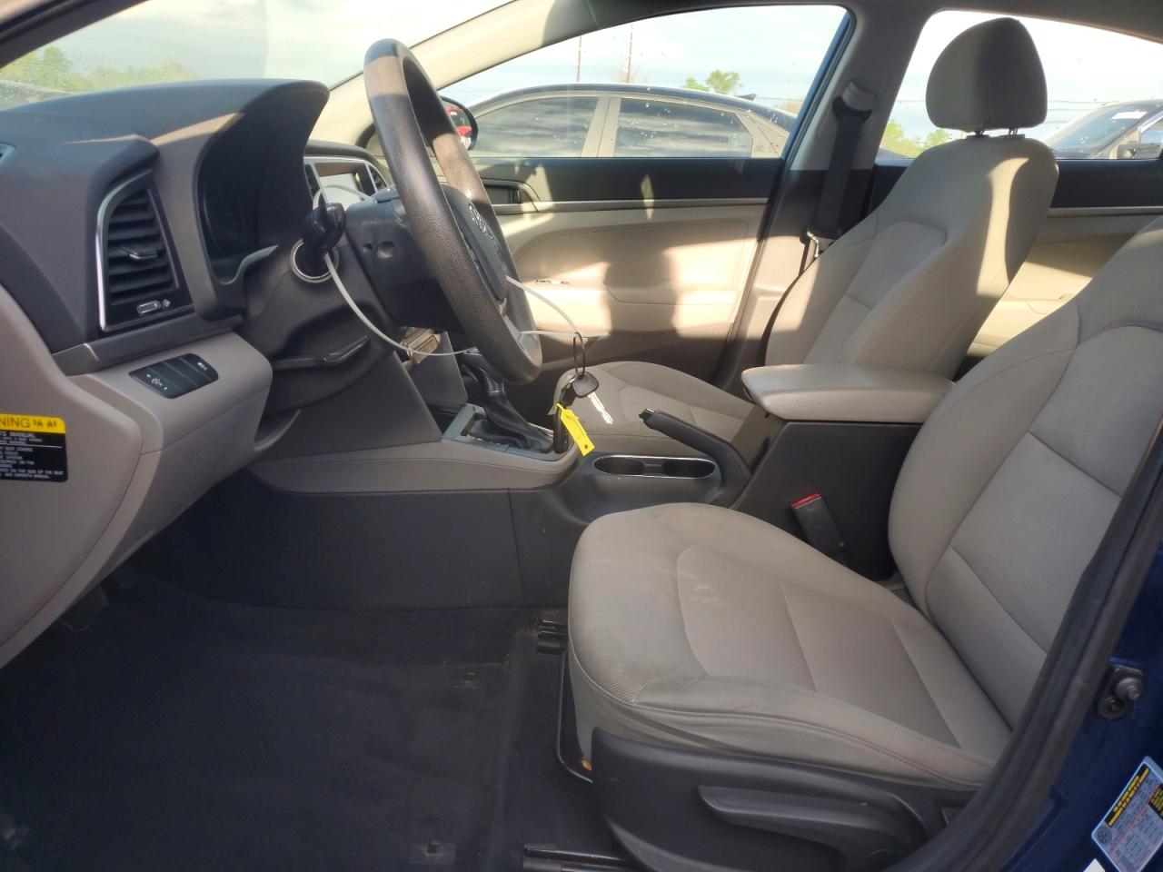 2018 HYUNDAI ELANTRA SE photo 7