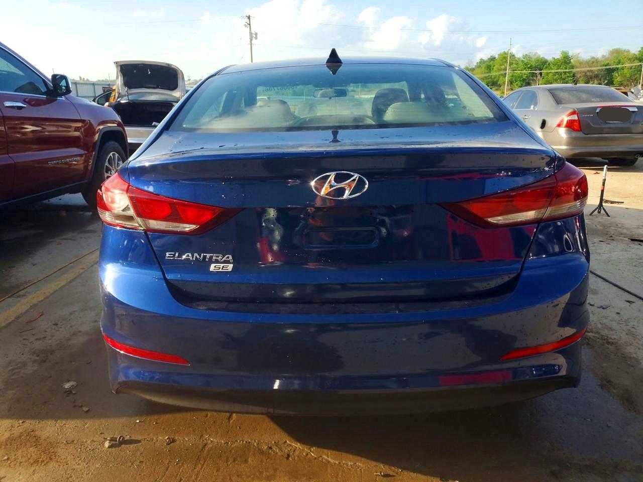 2018 HYUNDAI ELANTRA SE photo 6