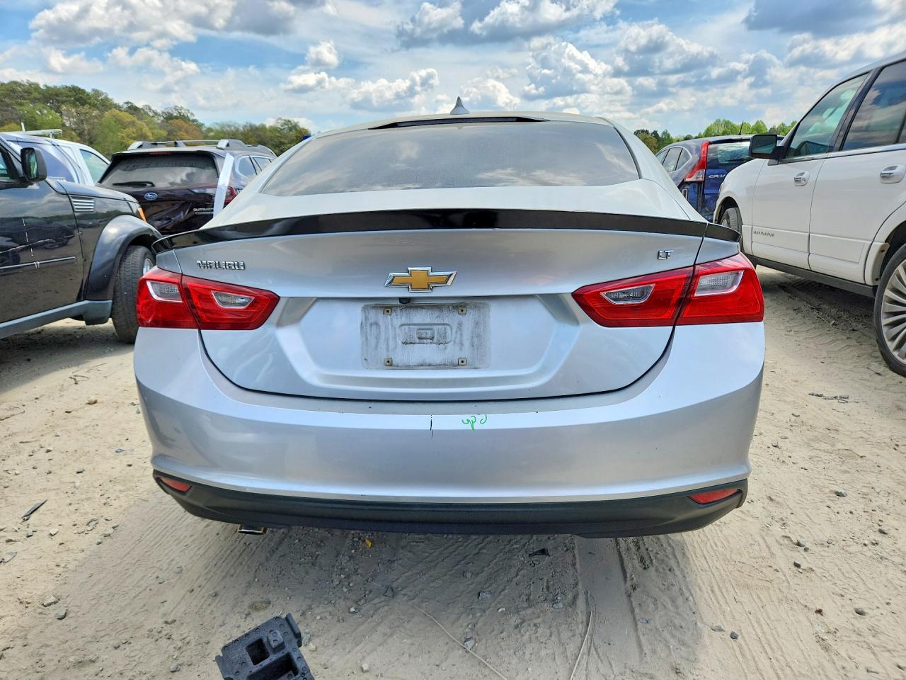 2017 CHEVROLET MALIBU LT photo 11