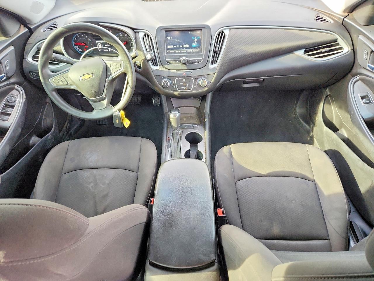 2017 CHEVROLET MALIBU LS photo 8