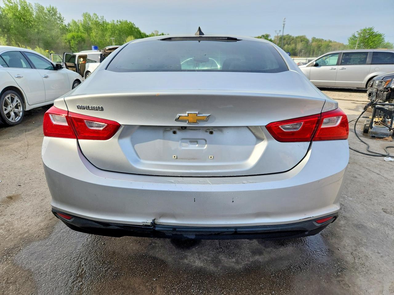 2017 CHEVROLET MALIBU LS photo 6