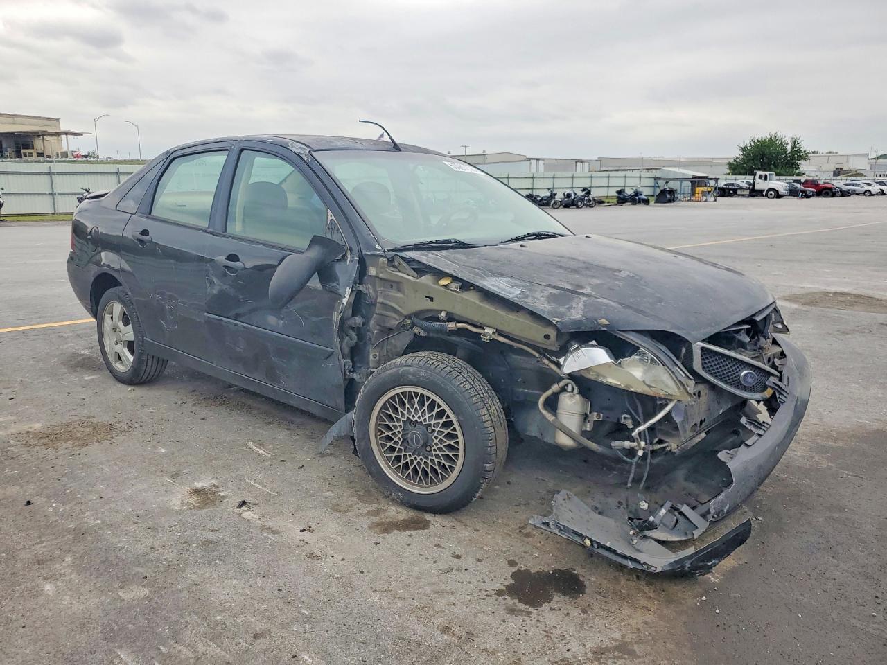 2006 FORD FOCUS ZX4 photo 7