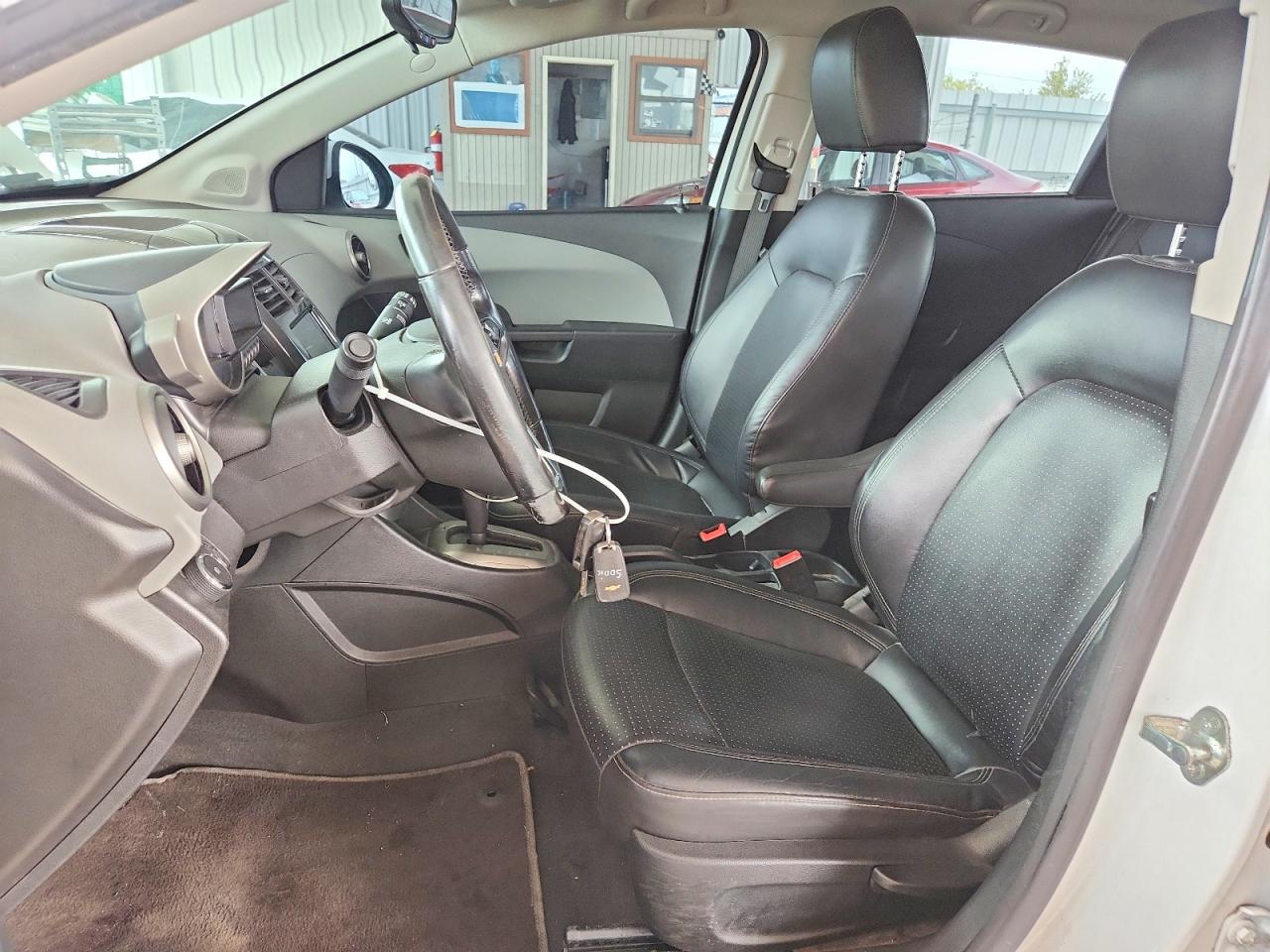 2014 CHEVROLET SONIC LTZ photo 13