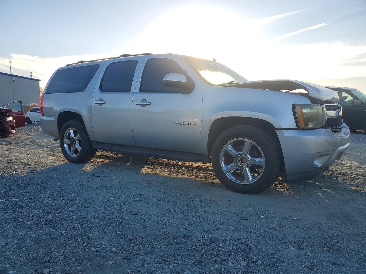 2013 CHEVROLET SUBURBAN C1500 LS photo 7