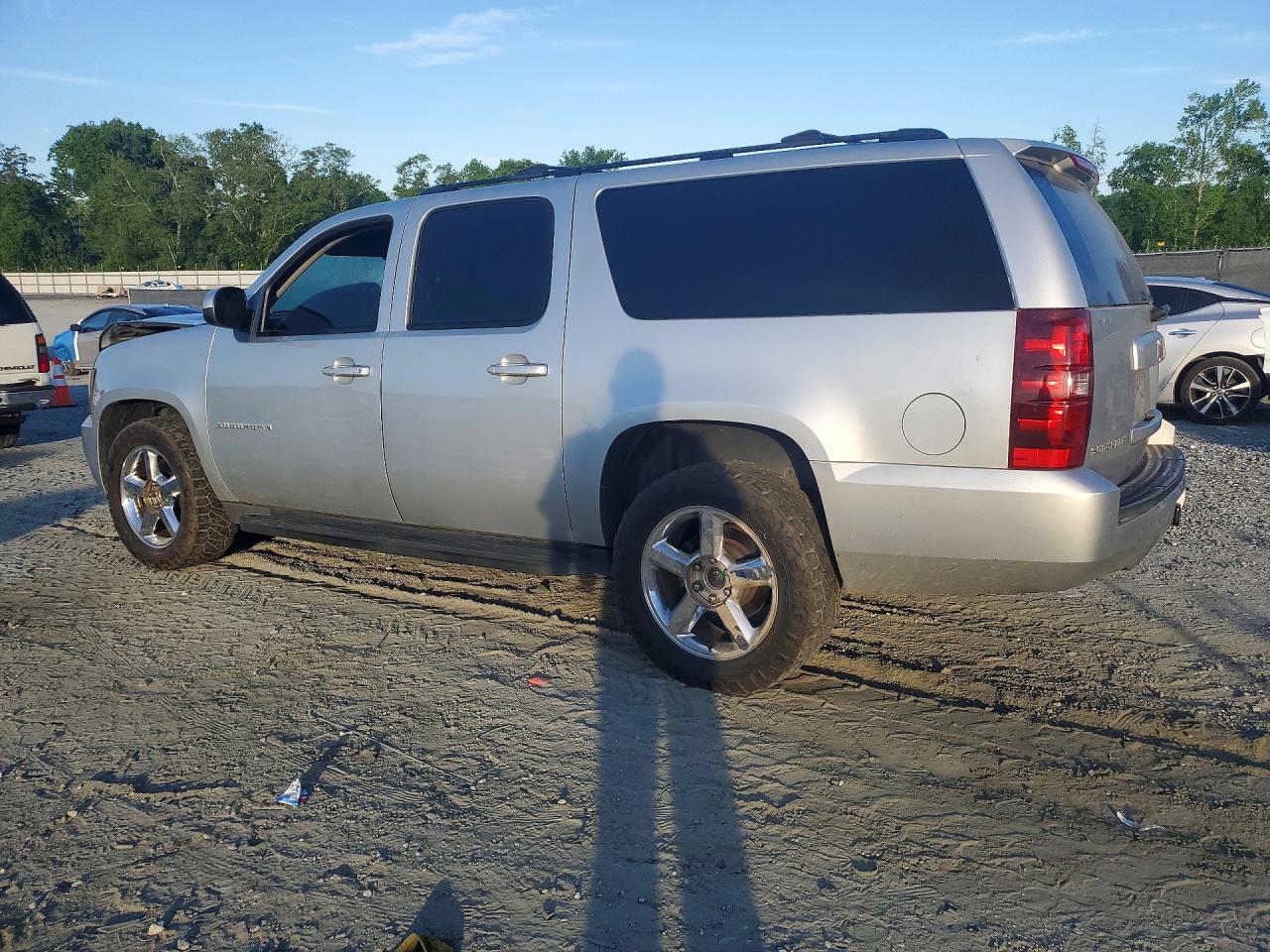 2013 CHEVROLET SUBURBAN C1500 LS photo 3