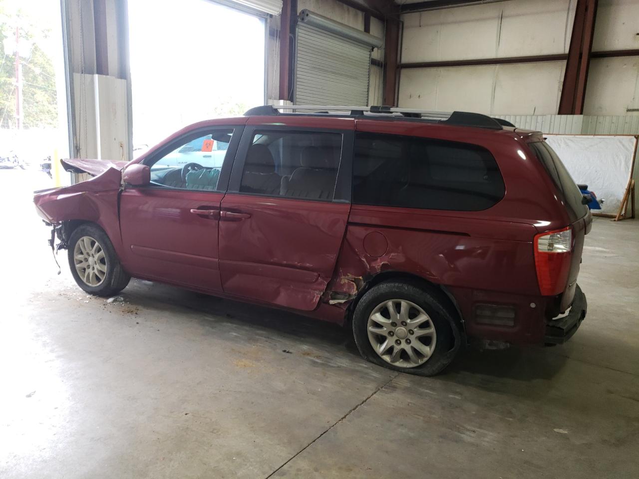 2008 KIA SEDONA LX photo 4