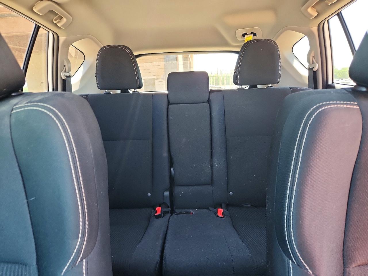 2014 TOYOTA RAV4 XLE photo 10