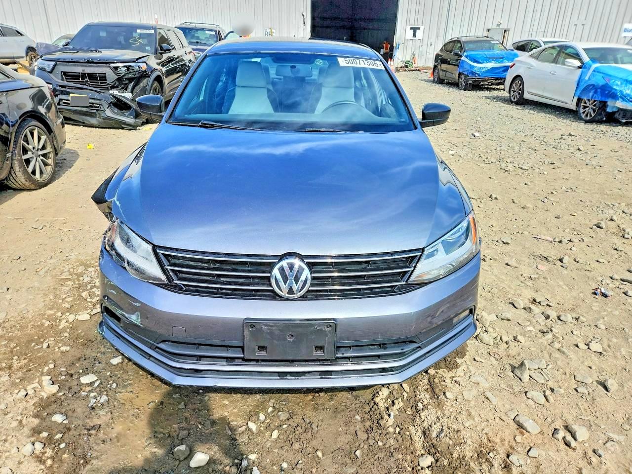2016 VOLKSWAGEN JETTA SPORT photo 9