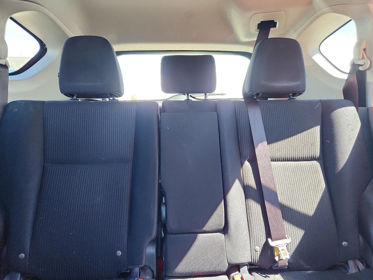 2017 TOYOTA RAV4 LE photo 19