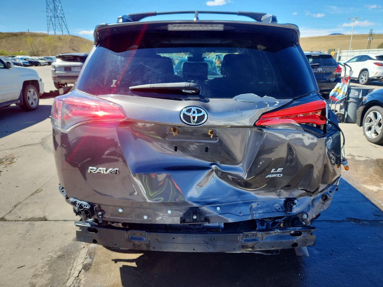 2017 TOYOTA RAV4 LE photo 11