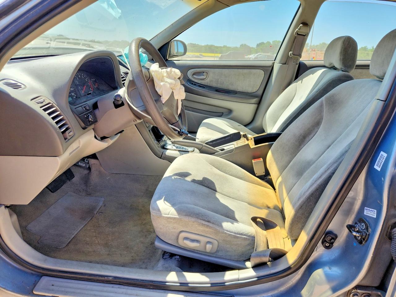 2000 NISSAN MAXIMA GXE photo 13