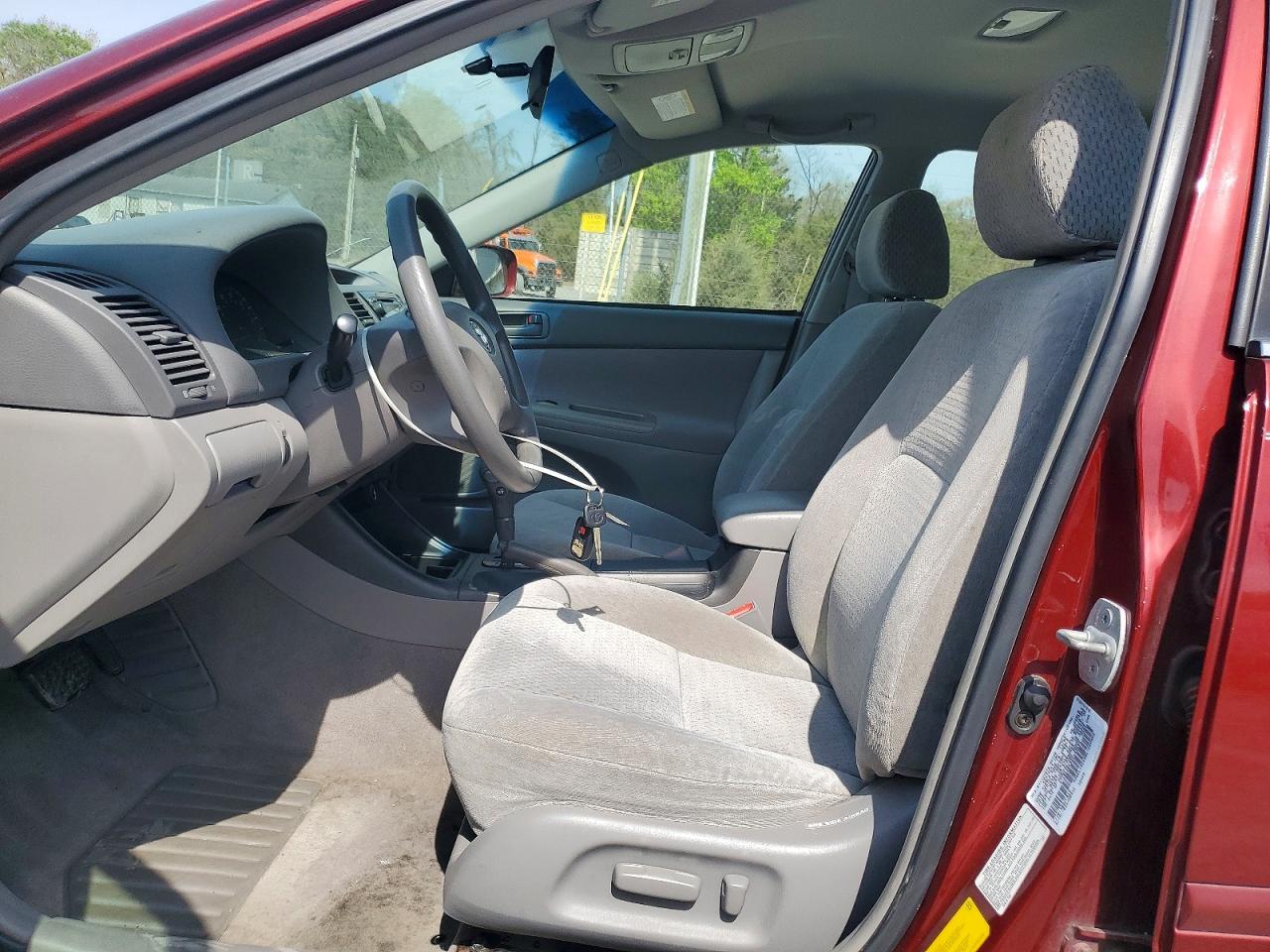 2003 TOYOTA CAMRY LE photo 13