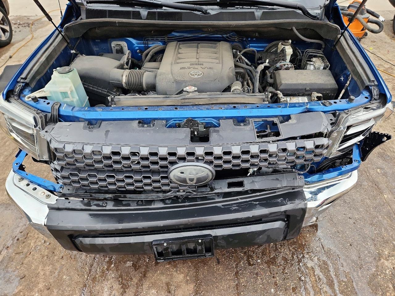 2018 TOYOTA TUNDRA CREWMAX SR5 photo 21