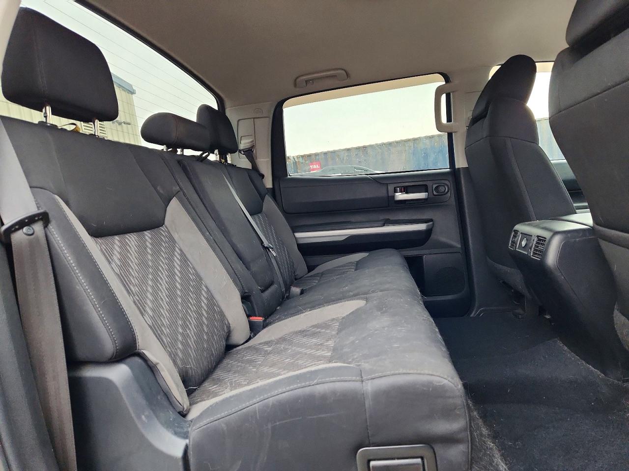 2018 TOYOTA TUNDRA CREWMAX SR5 photo 19