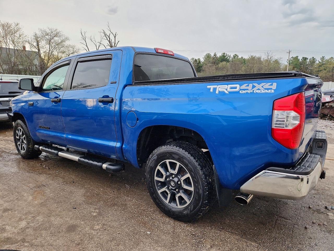 2018 TOYOTA TUNDRA CREWMAX SR5 photo 3