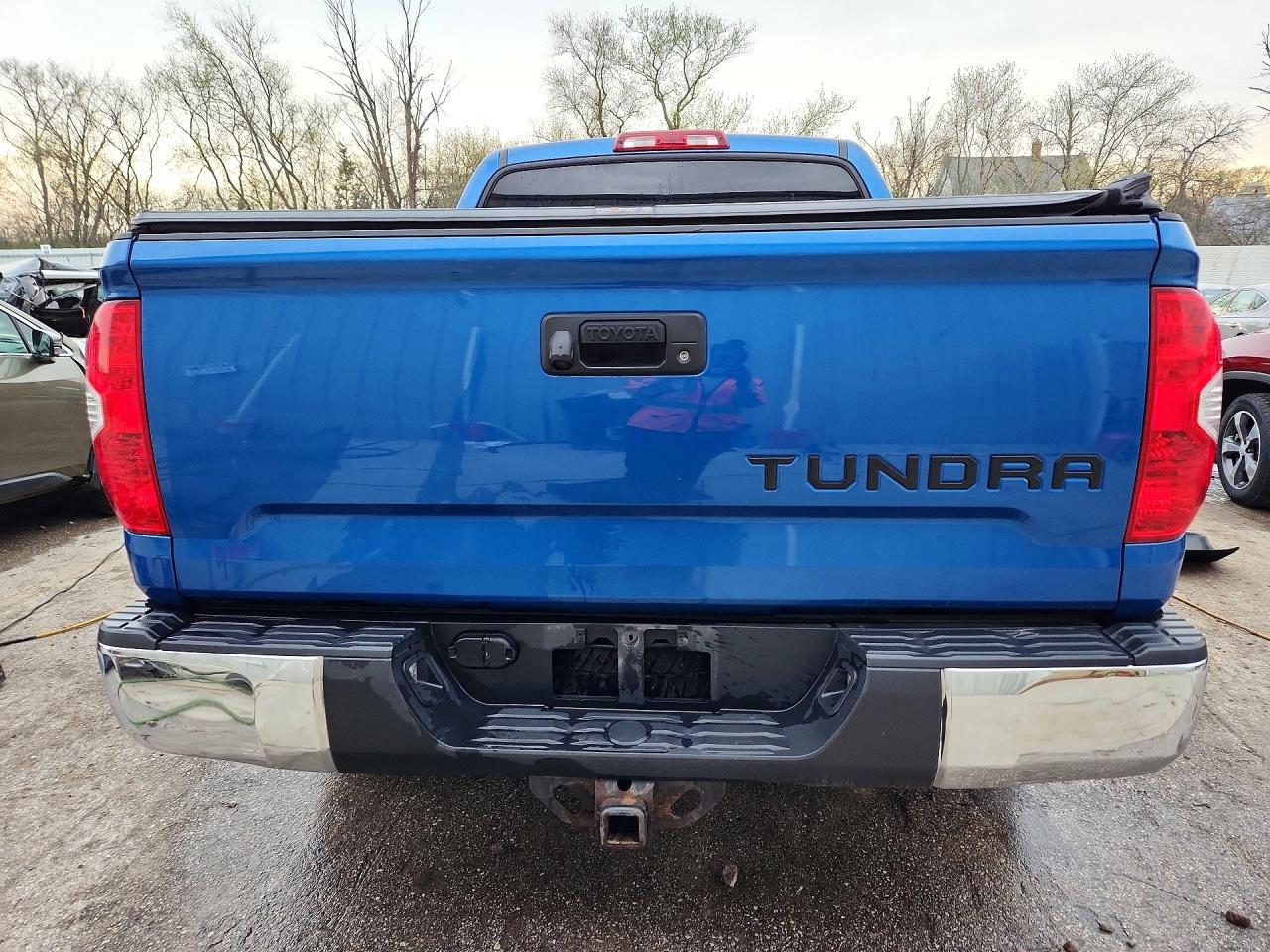 2018 TOYOTA TUNDRA CREWMAX SR5 photo 11