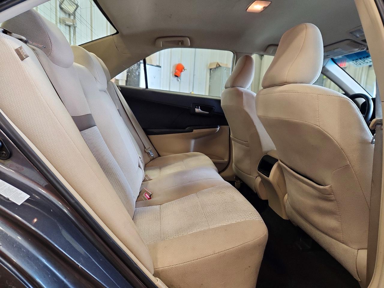 2012 TOYOTA CAMRY LE photo 19