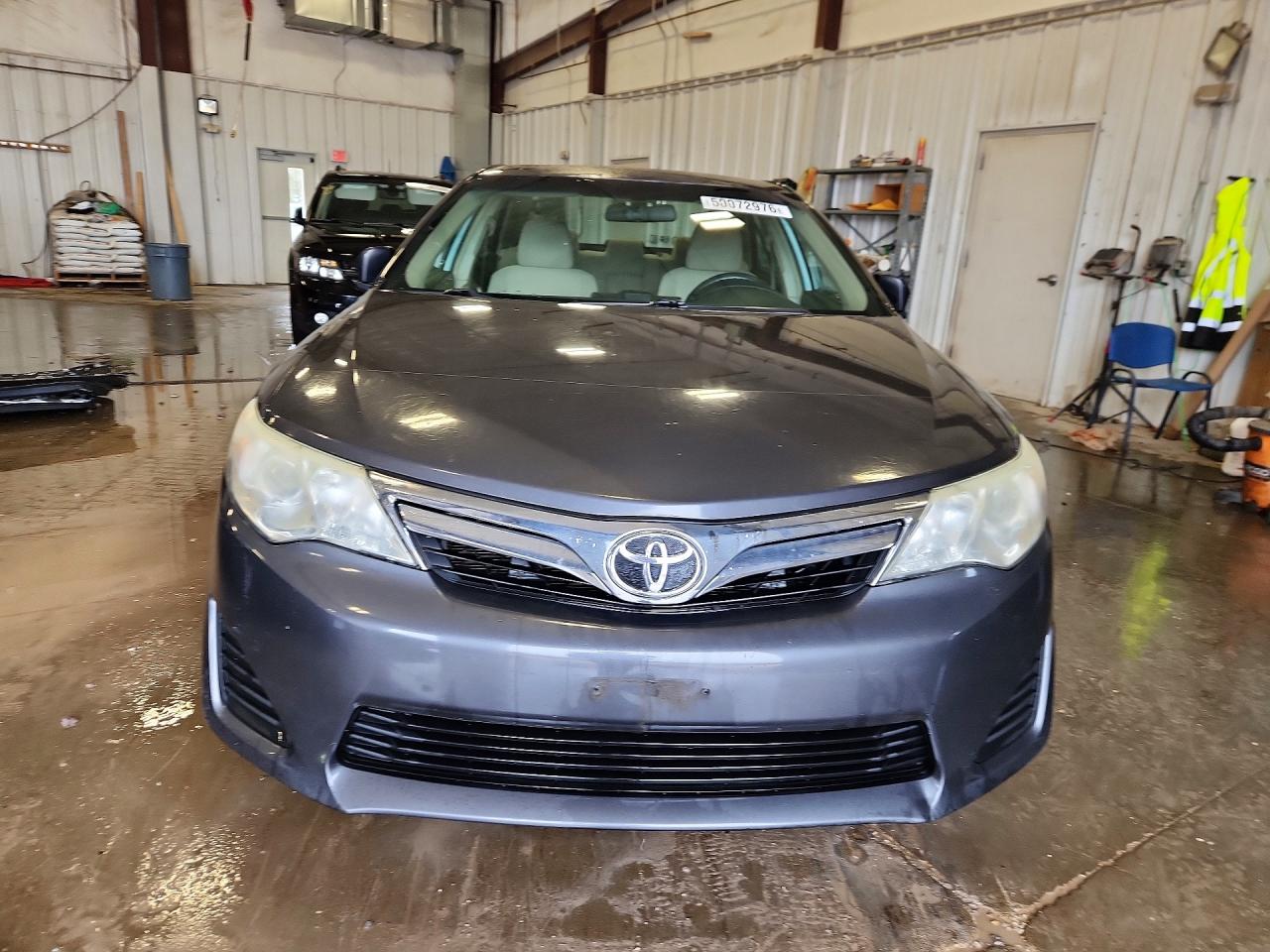 2012 TOYOTA CAMRY LE photo 9