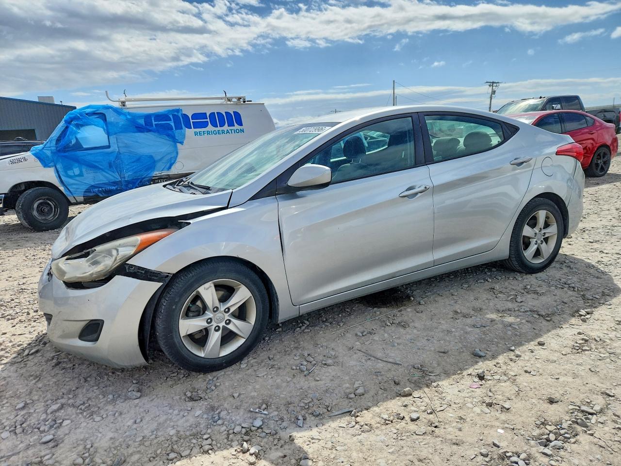 2013 HYUNDAI ELANTRA