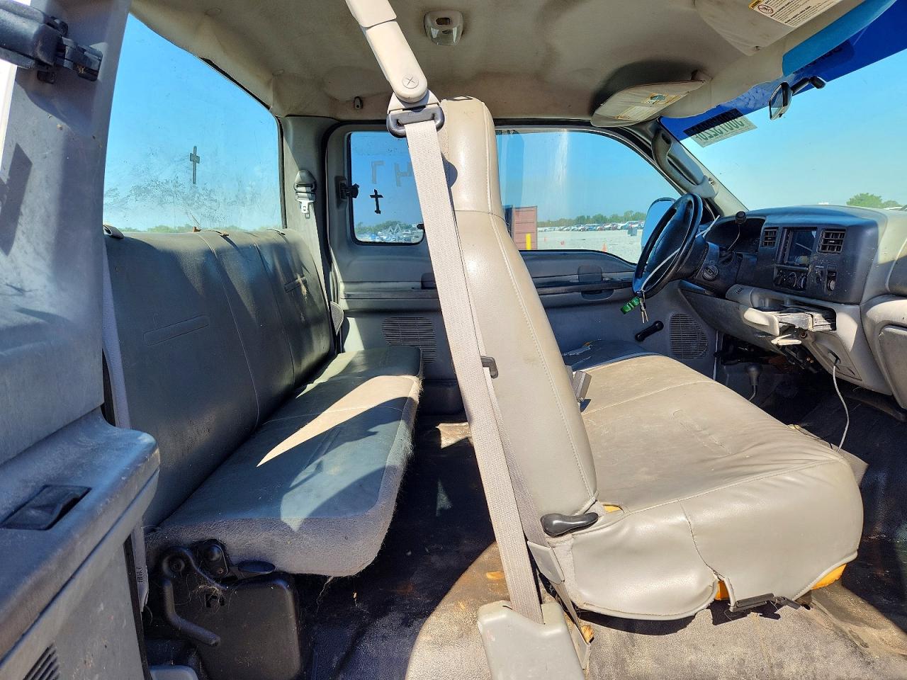 2004 FORD F350 SRW SUPER DUTY photo 28