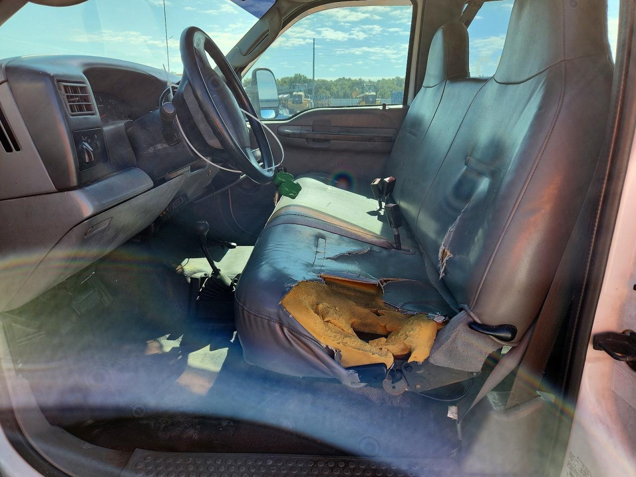 2004 FORD F350 SRW SUPER DUTY photo 19