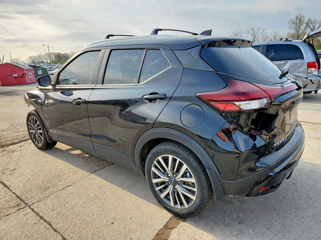 2022 NISSAN KICKS SV photo 4