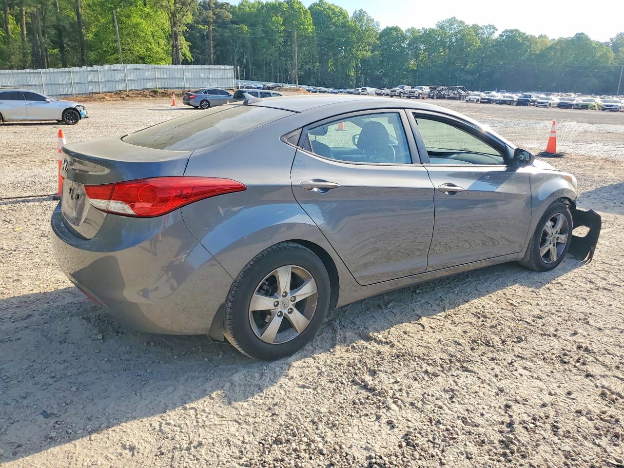 2013 HYUNDAI ELANTRA GLS photo 5